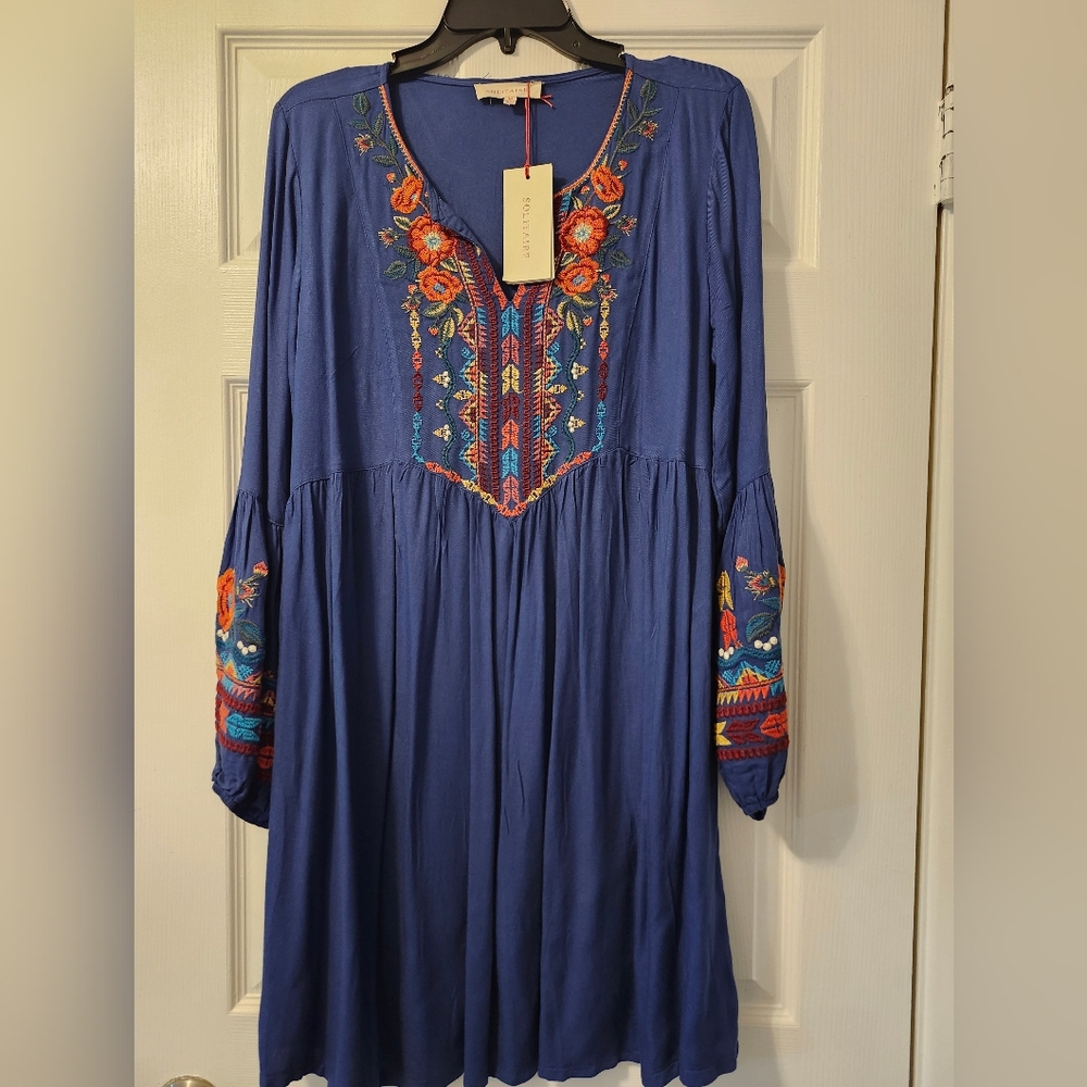 Solitaire boho tunic size medium brand new embroidered 100% rayon